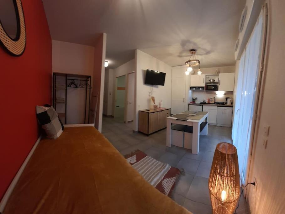 Appartement Du Chamois Roux, Dans Residence De Tourisme 3 Etoiles Lourdes Exterior photo